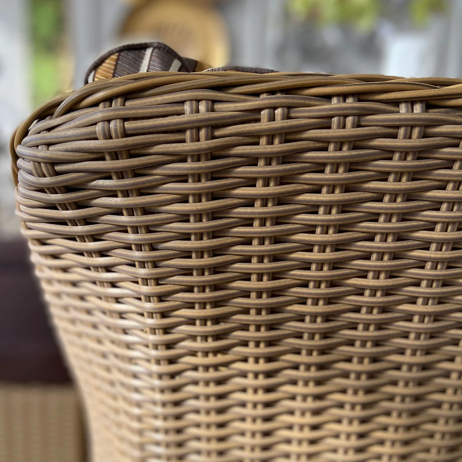 Комплект плетеной мебели Рио-Гранде (комплектация: угл. диван, стол 186 см, 2 кресла, 2 пуфа)