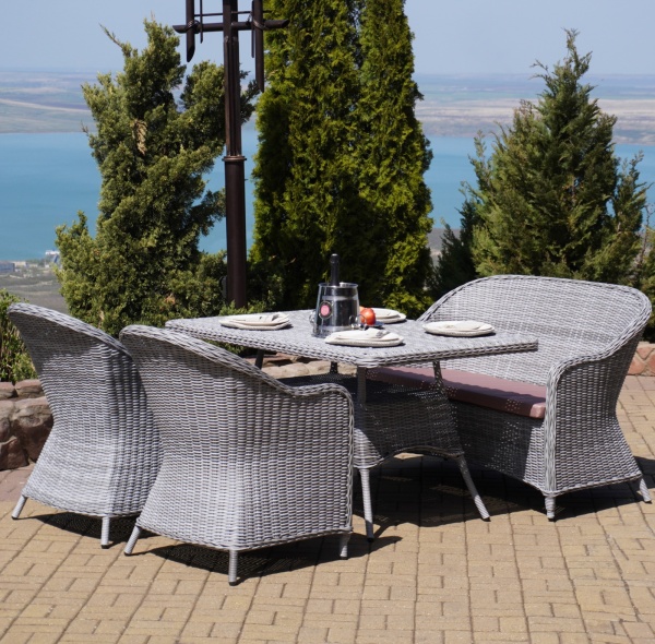 Композиция Уэльс/Милан с обеденным столом 130 см (сплошное плетение)