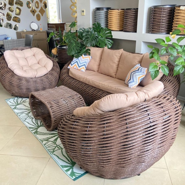 Комплект мебели из полимерной лозы Nest