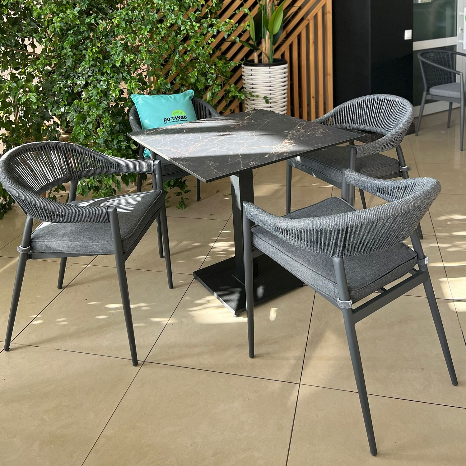 Композиция Мия/Каффе