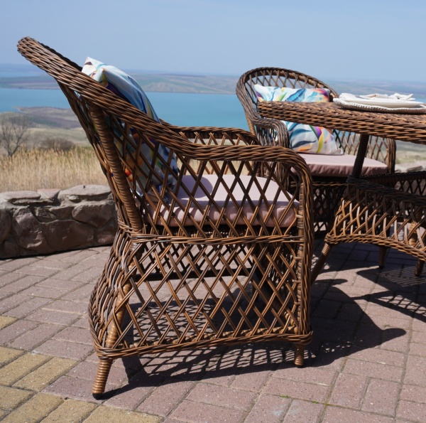 Композиция Уэльс/Милан с обеденным столом 130 см